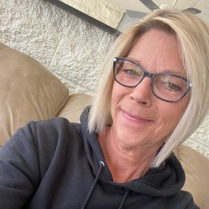Meet your Posher, Jerilyn